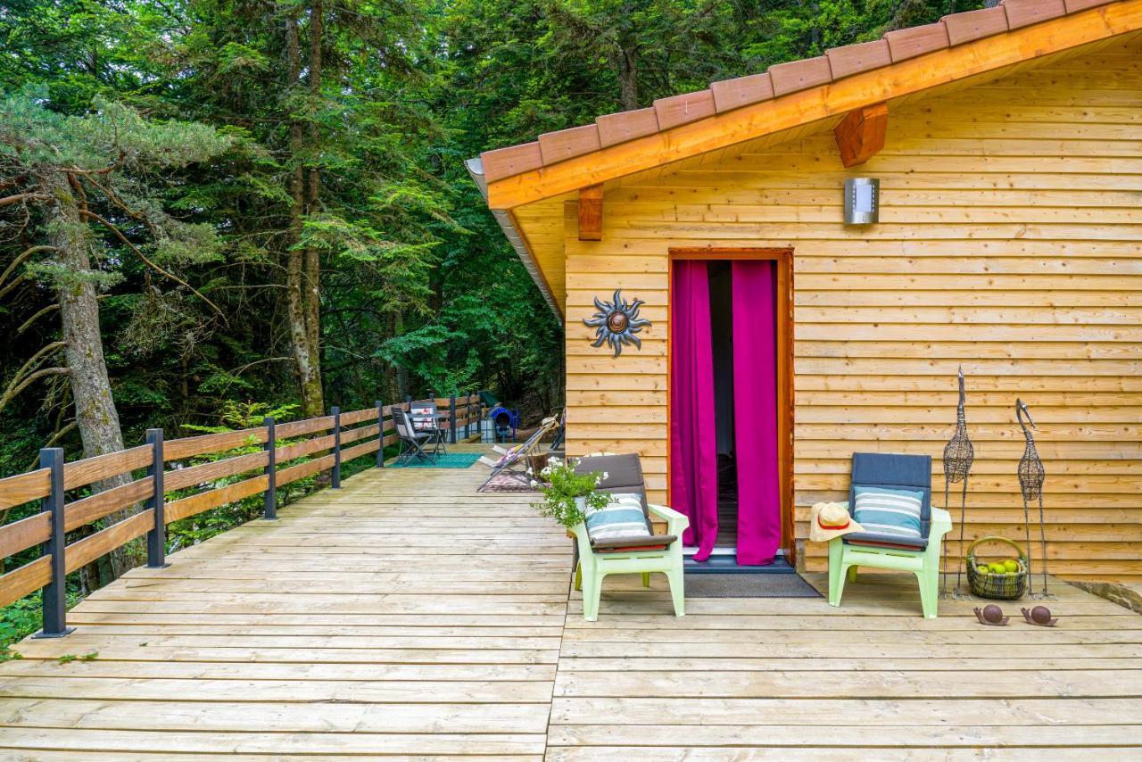 Le Mont Besset Bed & Breakfast Lalouvesc Bagian luar foto