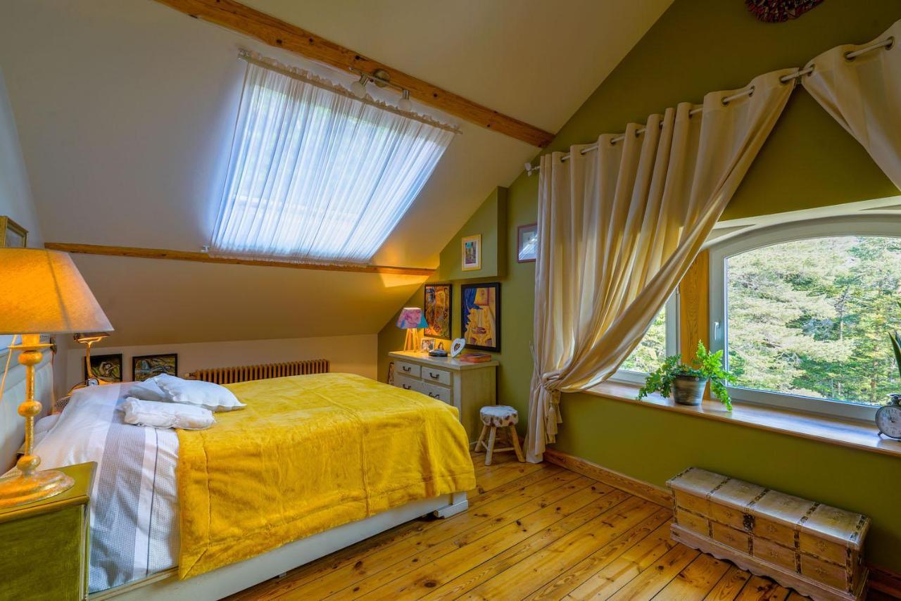 Le Mont Besset Bed & Breakfast Lalouvesc Bagian luar foto