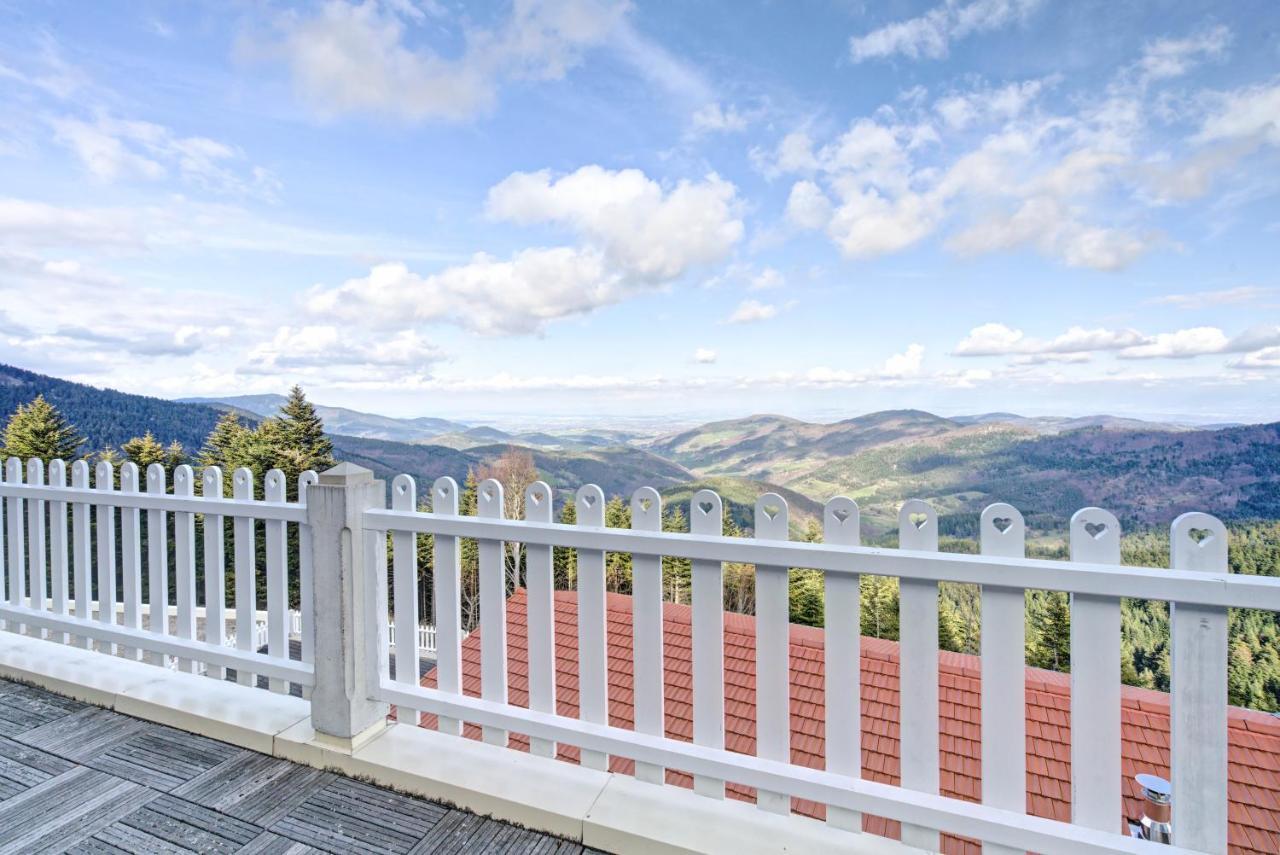 Le Mont Besset Bed & Breakfast Lalouvesc Bagian luar foto