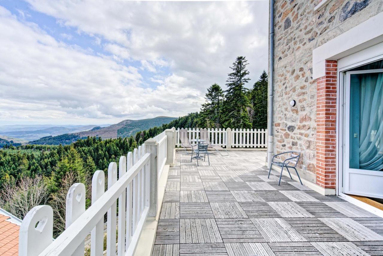 Le Mont Besset Bed & Breakfast Lalouvesc Bagian luar foto