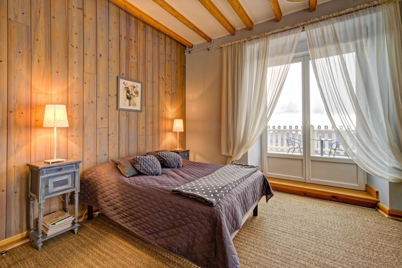 Le Mont Besset Bed & Breakfast Lalouvesc Bagian luar foto