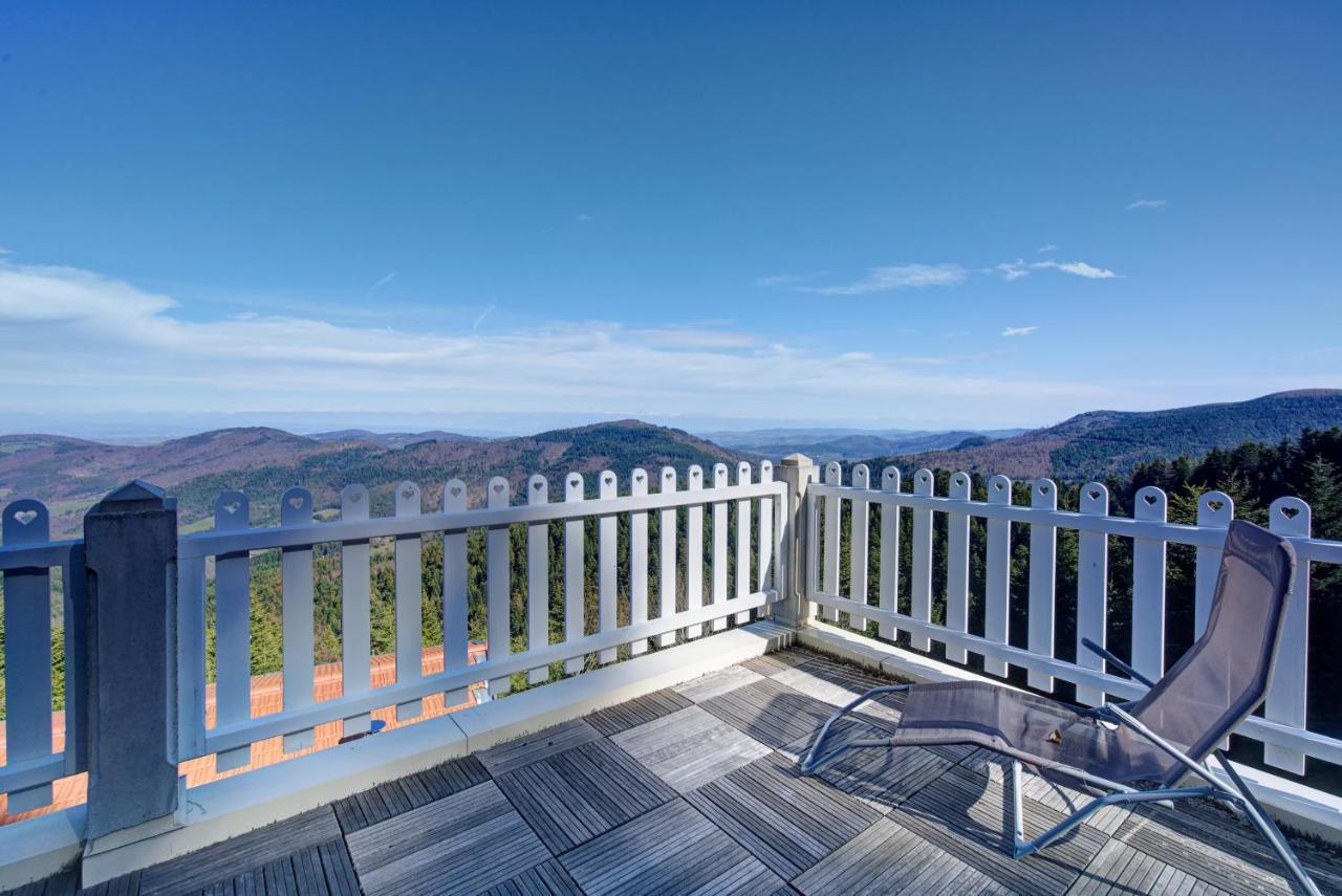 Le Mont Besset Bed & Breakfast Lalouvesc Bagian luar foto
